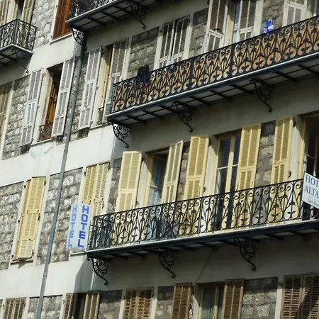 Altair Hostel *