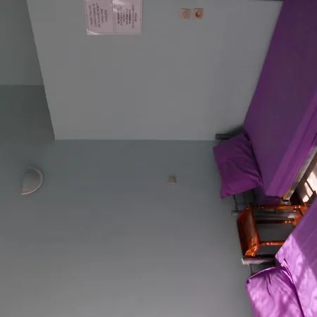 Altair Hostal Niza
